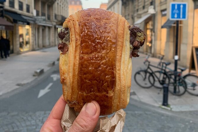 #1 Montmartre Pastries & Chocolate Food Tour with 6+ Tastings - A pastry walk through Montmartre