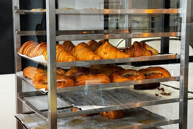 #1 Montmartre Pastries & Chocolate Food Tour with 6+ Tastings - Why the small group makes a difference