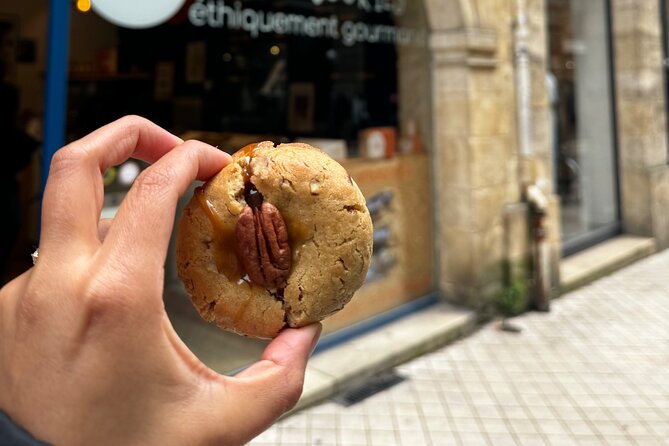 #1 Montmartre Pastries & Chocolate Food Tour with 6+ Tastings - What happens at the food stops