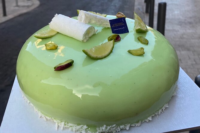 #1 Paris Chocolate and Pastry Food Tasting Tour - The guide can make or break the experience