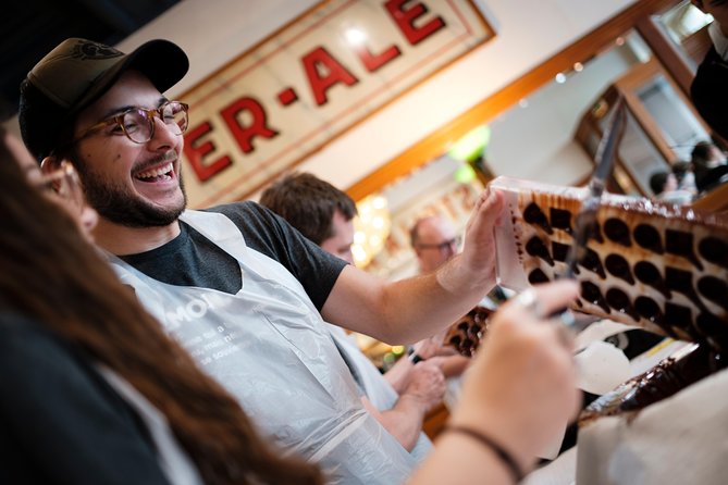 2.5h Belgian Chocolate Pralines Workshop in Brussels - A two-and-a-half-hour Brussels activity for a rainy day