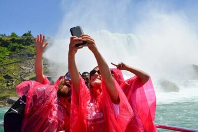 4-Hour Niagara Falls Boat Tour, Lunch & Maple Syrup Tasting