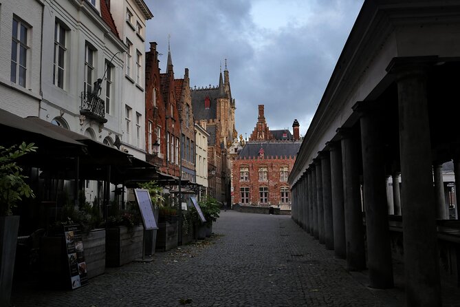 Across Bruges History Equals Fun with chocolate and waffle sample - Art at Groeningemuseum