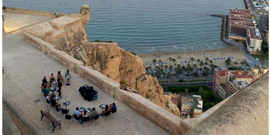 Alicante: Chocolate and Nougat Tasting - Why this tasting works well at Santa Bárbara Castle
