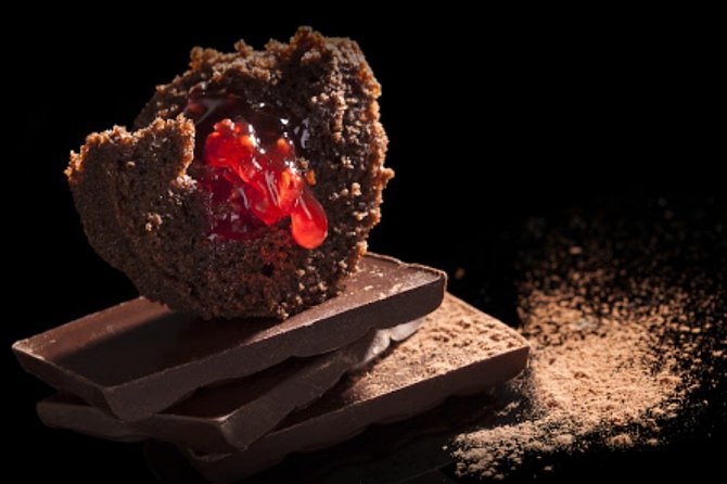 Amsterdam: Chocolate Fondue in the Dark - Who will enjoy this most