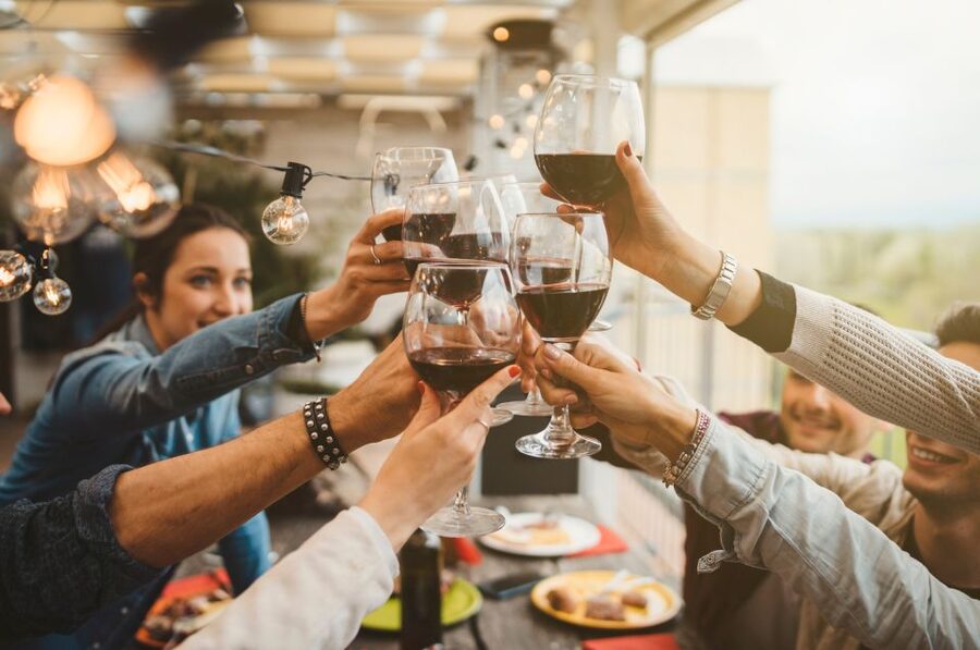 Anchorage: Chocolate and Wine Tasting Tour - The guide makes a real difference