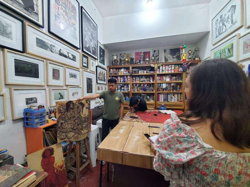 Art Workshops and Chocolate Shops Tour in Oaxaca - What the chocolate stops add to the walk