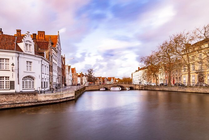 Authentic and Complete Bruges, with Local Guide and Chocolate - Starting in the Markt, Bruges’ medieval stage