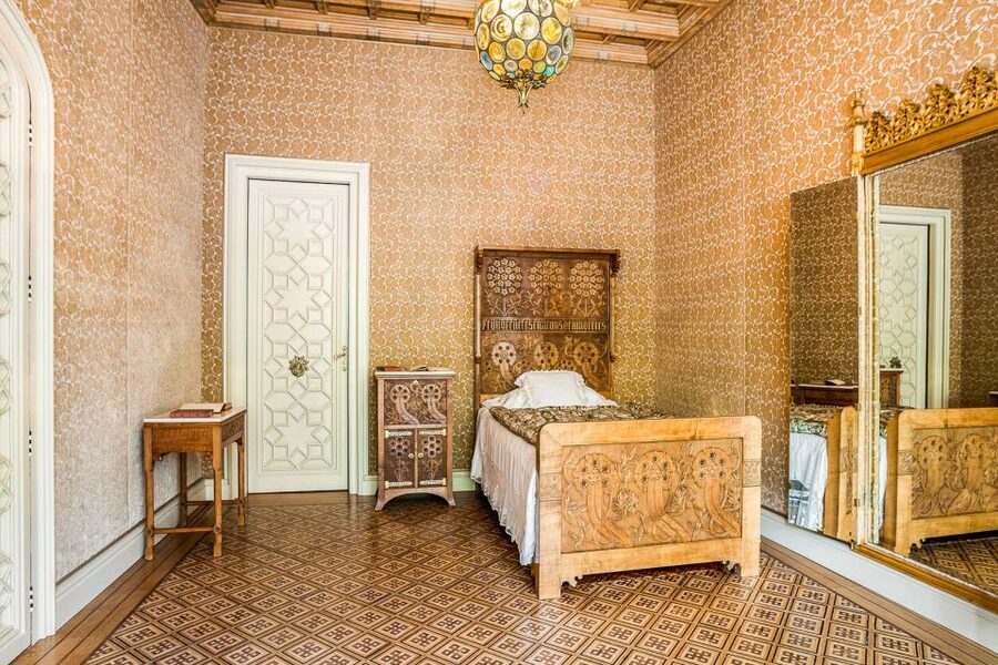 Barcelona: Casa Amatller Guided Visit with Chocolate Gift - The Amatller family’s noble floor