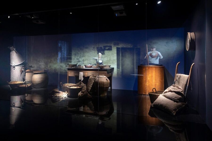Barcelona: Nougat and Chocolate Museum Tour with Tasting - Digital displays instead of an old-style museum
