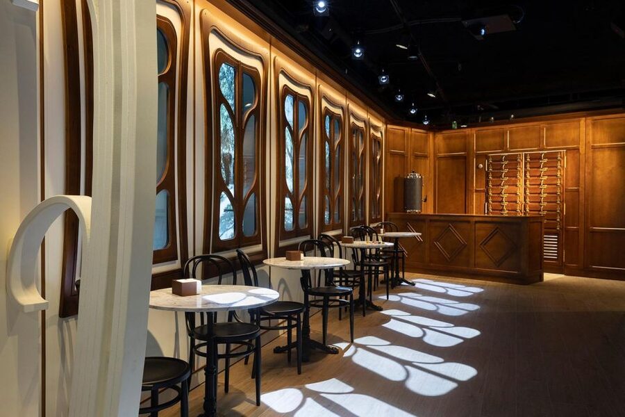 Barcelona: Nougat and Chocolate Museum Tour with Tasting - Hot chocolate or horchata to finish