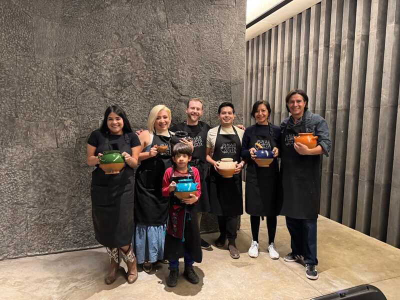 Bean to Beverage: Roast and grind cacao into chocolate - A relaxed Condesa home rather than a formal cooking school
