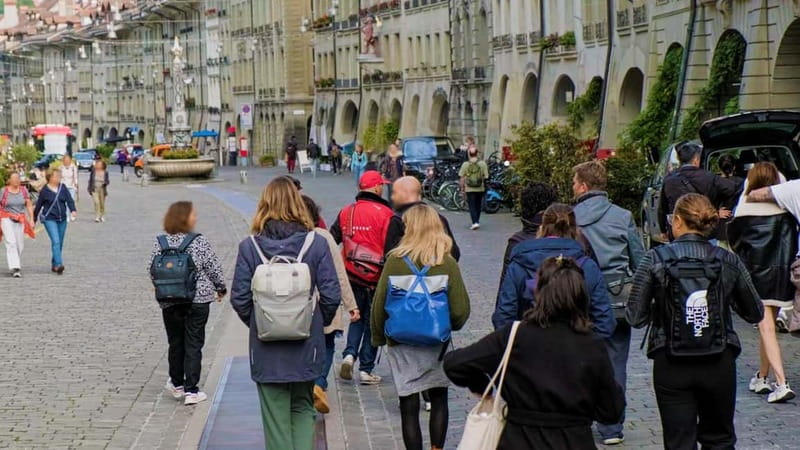 Bern: Chocolate Tasting Tour - Münsterplatz and Bern’s chocolate past