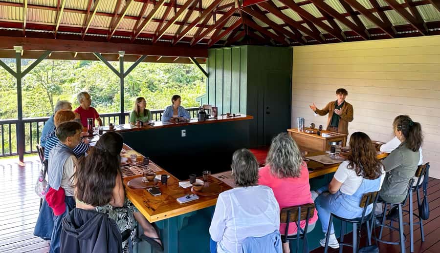 Big Island Hawaii: Craft Chocolate Tasting and Farm Tour - Why This Hilo Chocolate Tour Is More Than a Tasting