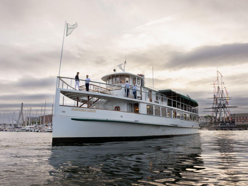Boston: Cocoa and Carols Holiday Cruise - Practical details that make the evening easier