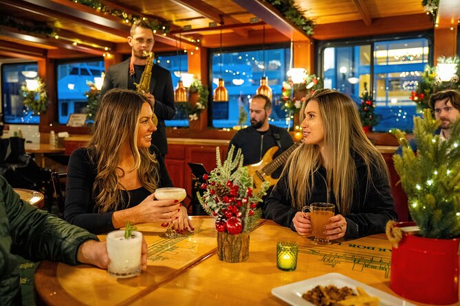 Boston Holiday Cocoa Cruise - Choosing the best departure time