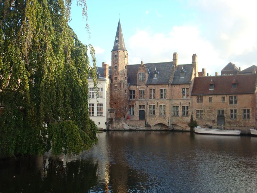 Bruges: 3-Hour Beer and Chocolate Tasting Private Tour - Bruges Through Chocolate and Beer