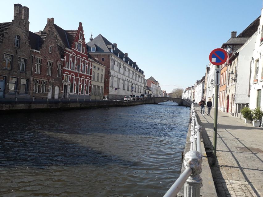 Bruges Beer and Chocolate Walking Tour - Language, timing, and practical fit