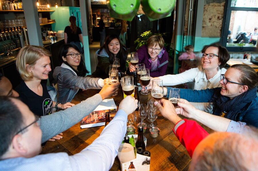 Bruges: Belgian Beer Tour with Chocolate Pairing - Five tasters that teach you what you like