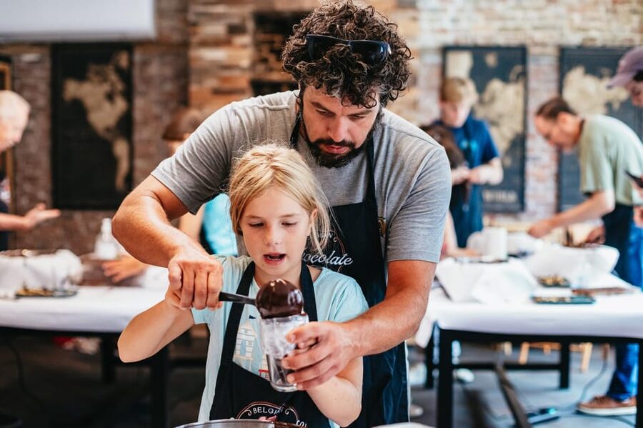 Bruges: Belgian Praline and Mendiants Chocolate Workshop - Finding the workshop near Grote Markt