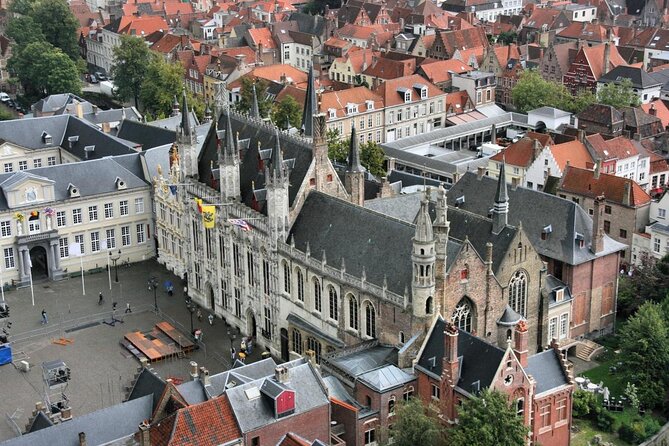 Bruges by a Local: Exciting Stories, Mysteries, People and Choco - Quick takeaways
