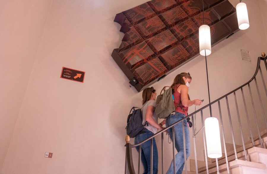 Bruges: Choco-Story Museum with Audio Guide and Tastings - The gift shop and the value of the $18 ticket