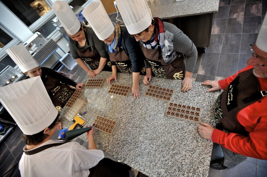Bruges: Chocolate Making Workshop and Chocolate Museum Entry - Should you book Choco-Story Bruges?