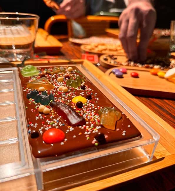 Brussels: 1h-Bean-to-Bar Chocolate Making Workshop - Finding The Unusual café on Warmoesberg