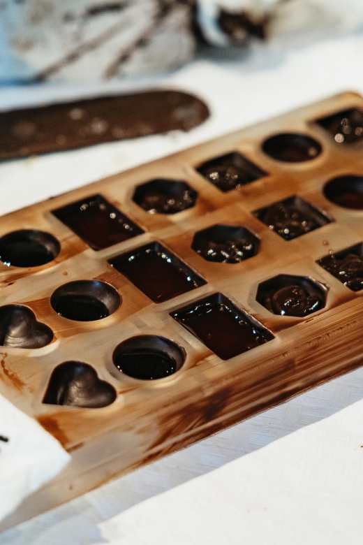 Brussels: 2.5-Hour Belgian Chocolate Making Workshop - The atmosphere and the instructors