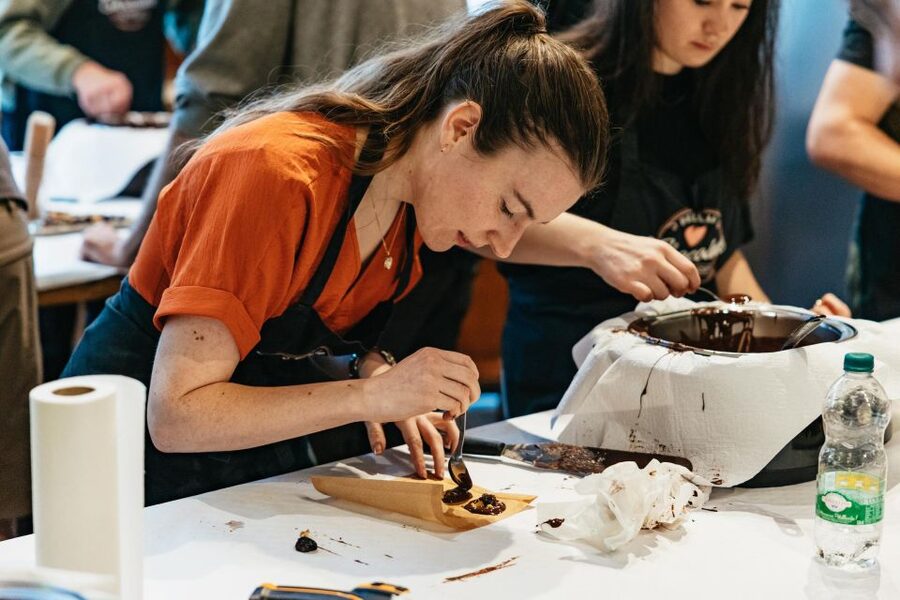 Brussels: 2.5-Hour Belgian Chocolate Making Workshop - Who may want a different chocolate experience?