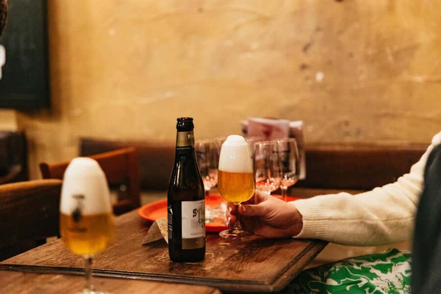 Brussels: Beer Tour with 6 Beers and 3 Chocolate Tastings - Chocolate, cheese, and the logic of the pairings