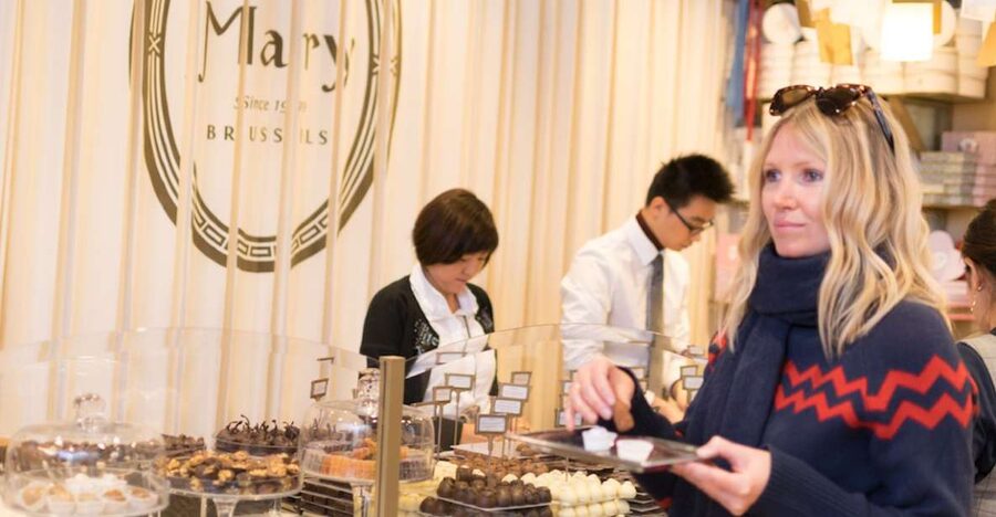 Brussels: Belgian Chocolate, Beer, and Fries Tasting Tour - Six pralines from three generations of chocolatiers