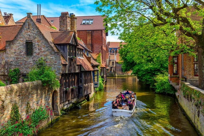 Brussels: Bruges & Ghent Tour w/ Cruise & Chocolate Tasting - Key points at a glance