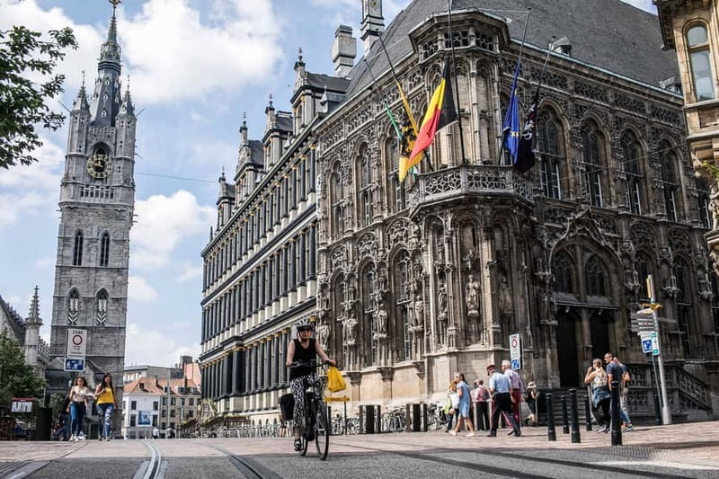 Brussels: Bruges & Ghent Tour w/ Cruise & Chocolate Tasting - The seasonal Christmas Market stop