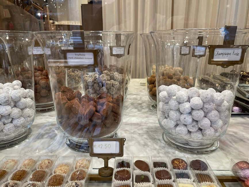 Brussels: Chocolate Appreciation and Tasting Walking Tour - The Royal Galleries and Grand Place on foot