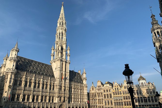Brussels Chocolate Beer Waffle and Belgian Whiskey All-in-One (Small Group) Tour - Why this tour works for first-time visitors