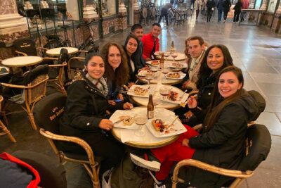 Brussels Chocolate Beer Waffle and Belgian Whiskey All-in-One (Small Group) Tour