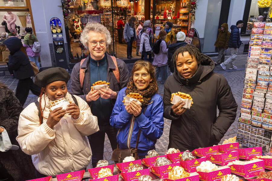 Brussels Food Tour: Main Dish, Beer, Waffle & Chocolate - Croquettes and Belgian comfort food