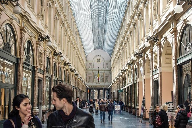 Brussels: Historical Walking Tour with Chocolate & Waffle Tasting - Place Royale and Mont des Arts