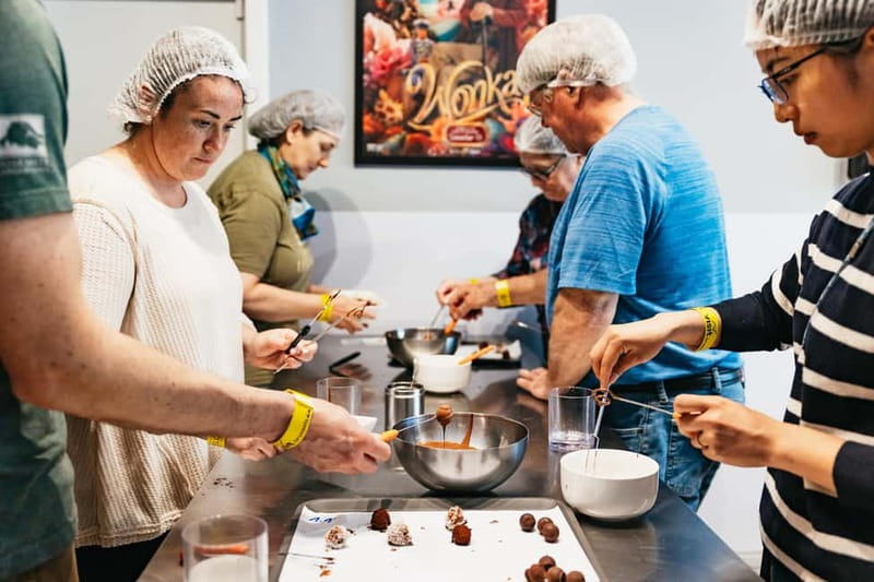 Brussels: Make Your Own Chocolates Workshop with Tastings - What makes this Brussels chocolate class different