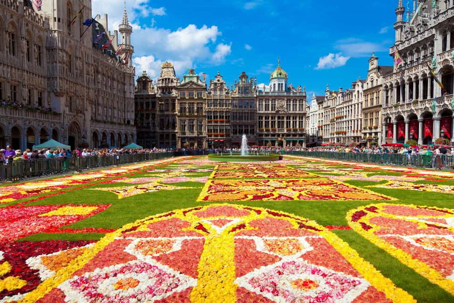 Brussels: Walking Food Tour with Chocolate, Beer, & Waffles - At a glance: the details that matter