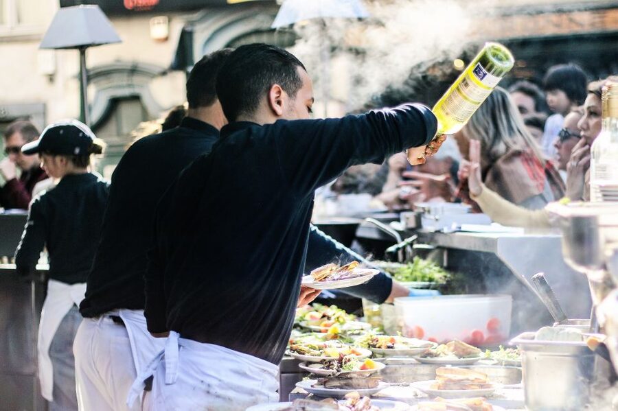 Brussels: Walking Food Tour with Chocolate, Beer, & Waffles - Starting at the Grand-Place
