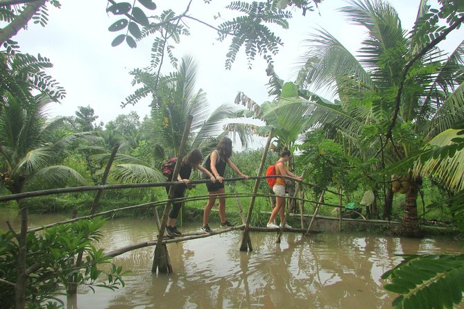 Cai Rang floating market, see sunrise, CaCao orchard, small canal - The quiet canals of Phong Dien