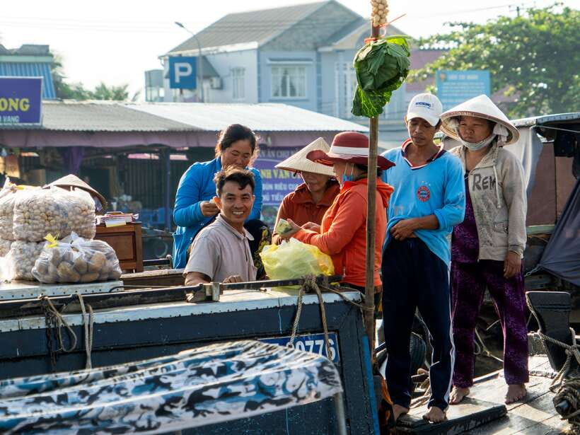 Can Tho: Explore Mekong, Floating Market, Cacao & Local Life - Cai Rang floating market with breakfast on board