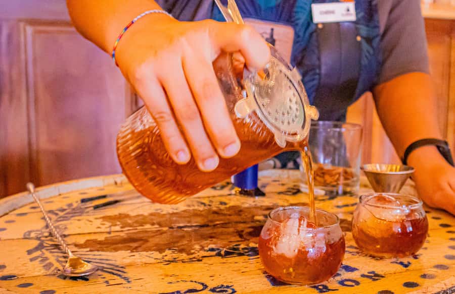 Cartagena: The Legendary Colombian Rum and Chocolate Tasting - Who should book this tasting?
