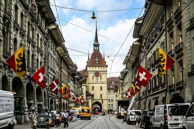 Cheese, Chocolate and Wine in the Bern Region from Luzern - Bern in two hours, with the essential sights