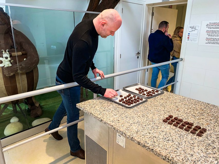 Choco-Story Brussels: Chocolate Museum Entrance with Tasting - The chocolatier demonstration is the highlight