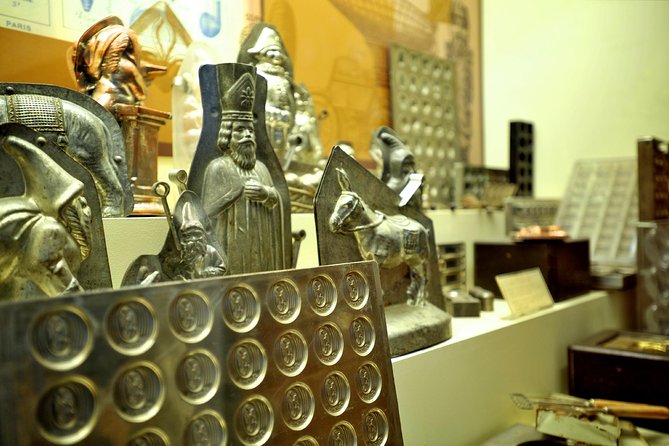Choco-Story: The Chocolate Museum in Bruges - From Mayan cocoa drink to Belgian praline