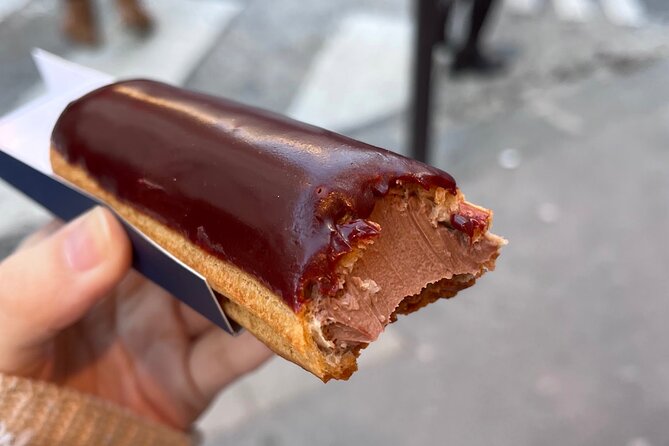 Chocolate and Pastry Walking Tour in Montmartre, Paris - Ice cream at Une Glace à Paris