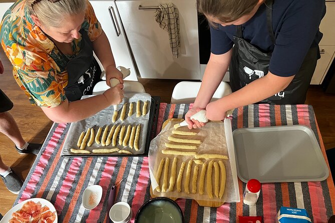 Chocolate & Churros Cooking Class in Madrid - Key points at a glance